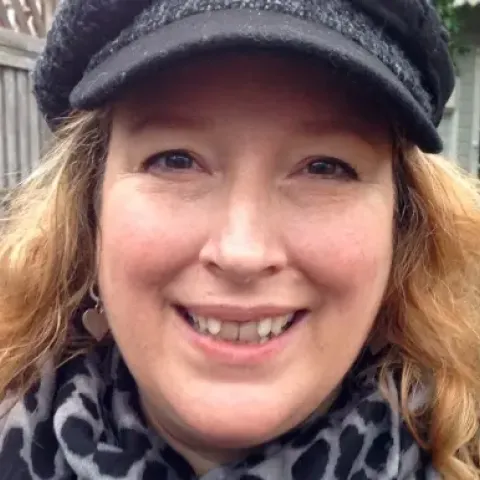 Dr Charlotte Morris 