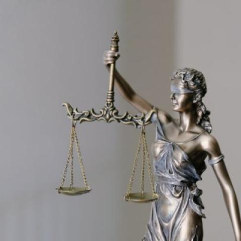 close up photo of a lady justice statue