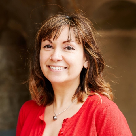 Dr Lisa Sugiura