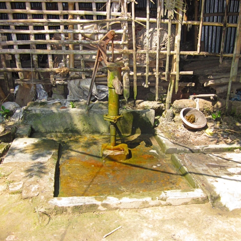 red tubewell