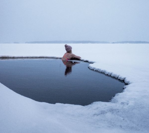 Cold water swimming