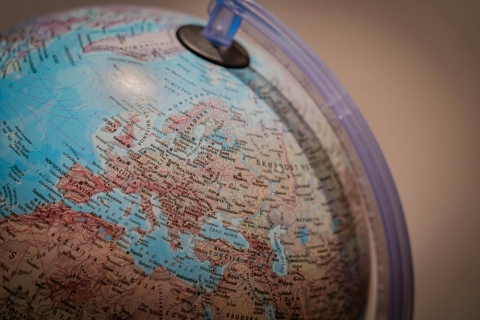globe unsplash