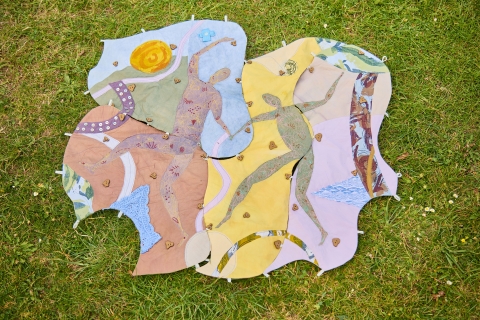 Some of the material used by hannah on the grass so we can see all of the individual components