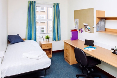 Rees Hall Bedroom