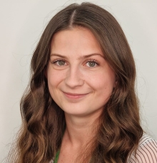Robyn Bate Portrait